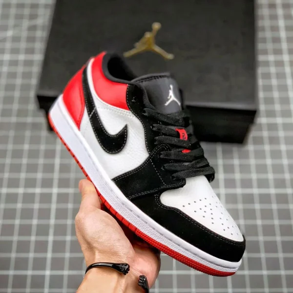 Air--Jordan-1-low