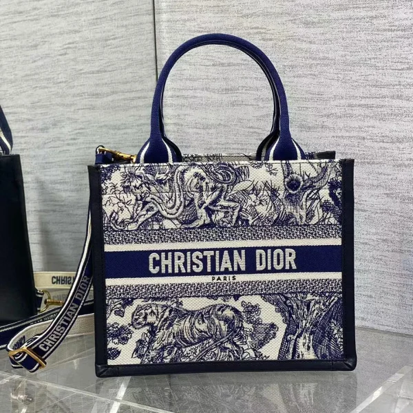 Dior-retro-tote-bag